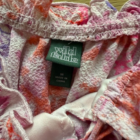 Pink Flowy top - Picture 4 of 4